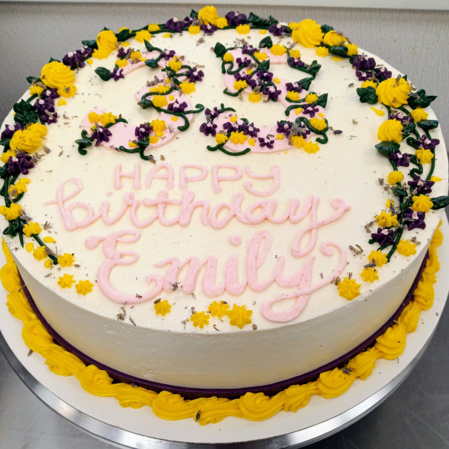 round birthday cakes with flowers